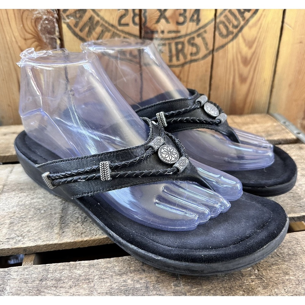 Minnetonka Silverthorne Aztec Medallion Sandals Womens 9 Black Excellent
